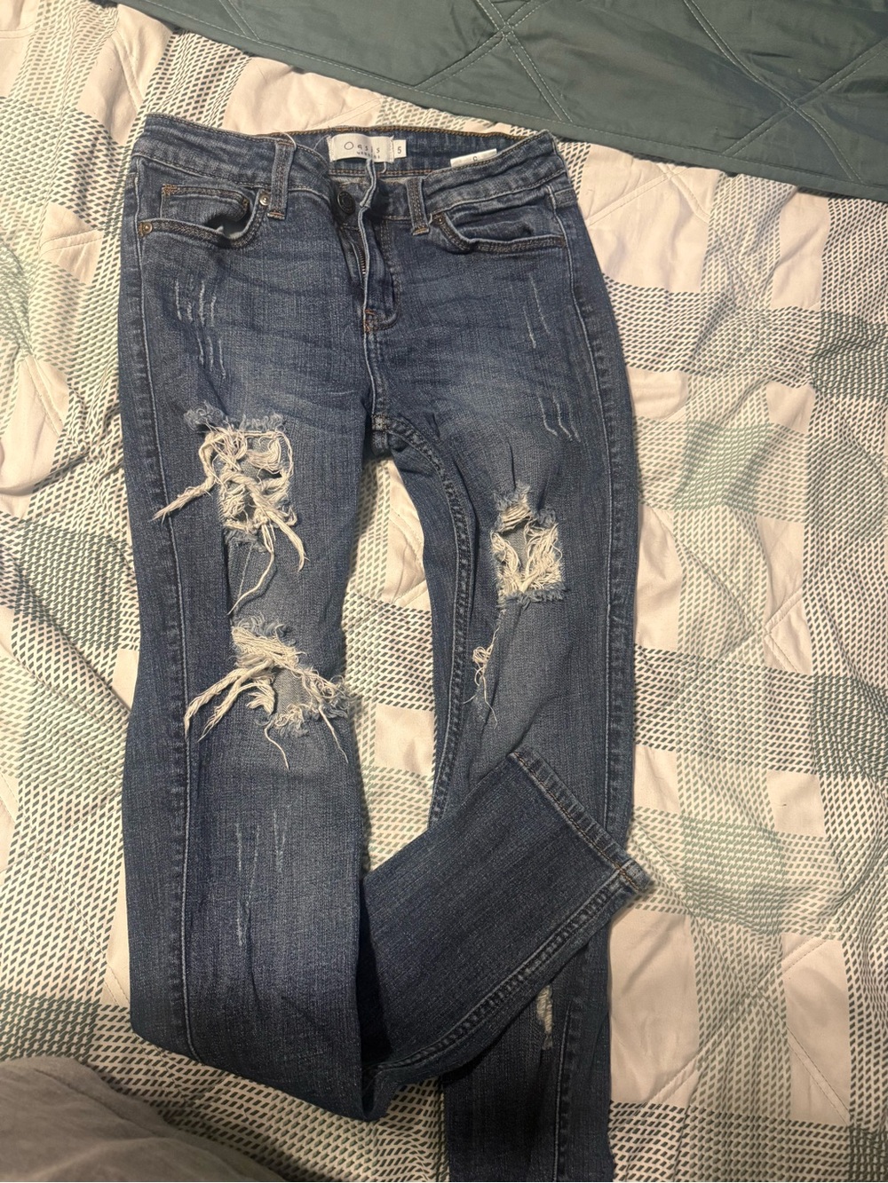 Distressed Women's Blue Jeans - Slim Fit High Rise